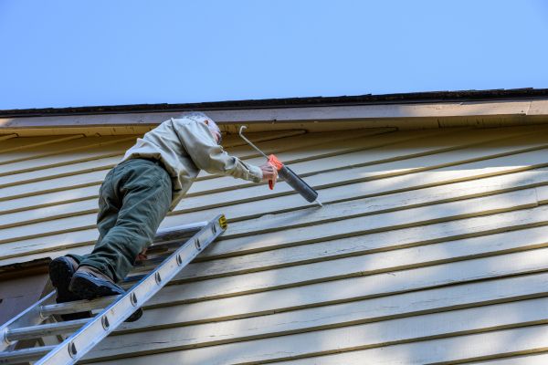 Cost of Vinyl Siding Caulk Repair in Cedar Falls