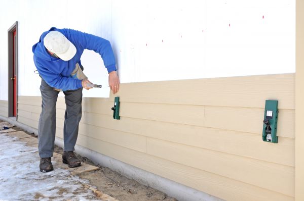 Cost of Fiber Cement Installation in Cedar Falls